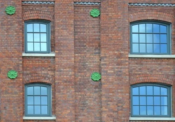 georgebarnsdale.co.uk pivot window manufacturer