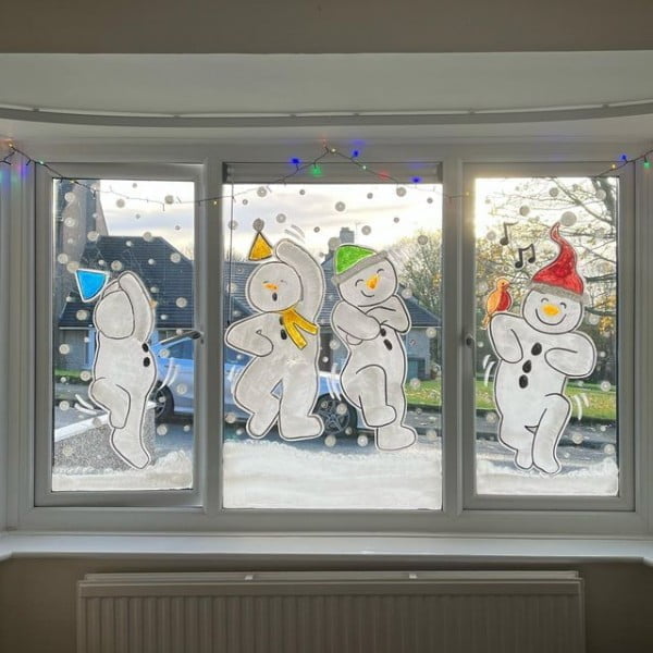 Dancing Snowman Christmas Party window paint idea