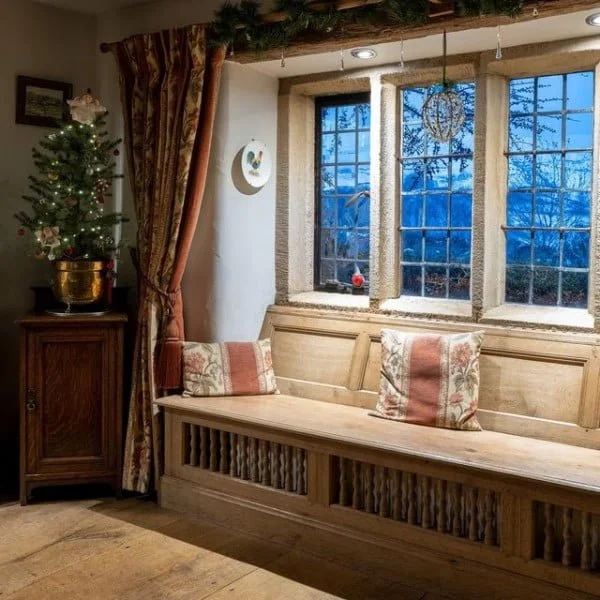 Snowy Window Seat window seat
