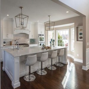 6 Traditional Kitchen Bay Window Ideas