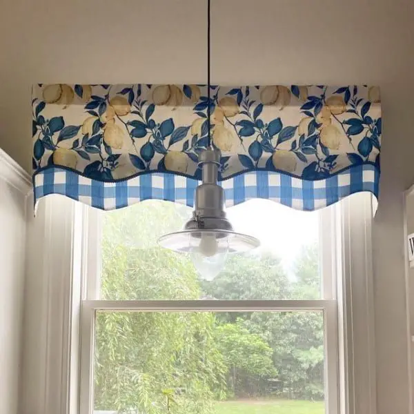 Ready-Made (in-stock) small window curtain