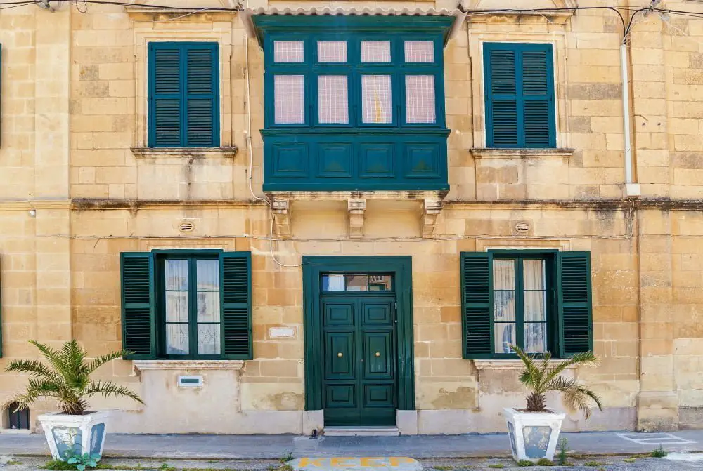 malta home window sizes