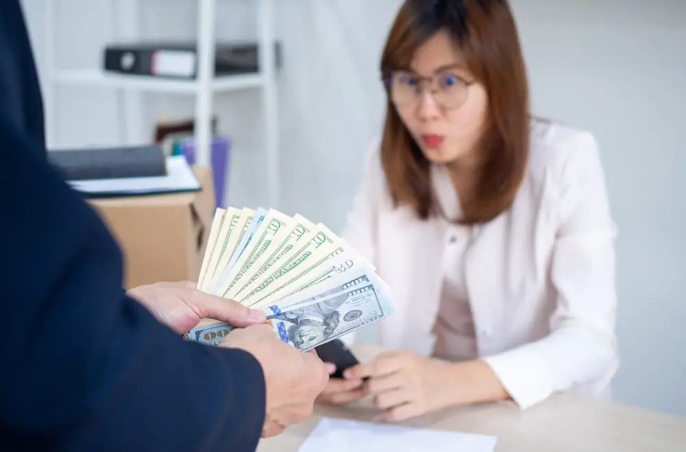 Window Washer Salary Uncovering How Much They Earn