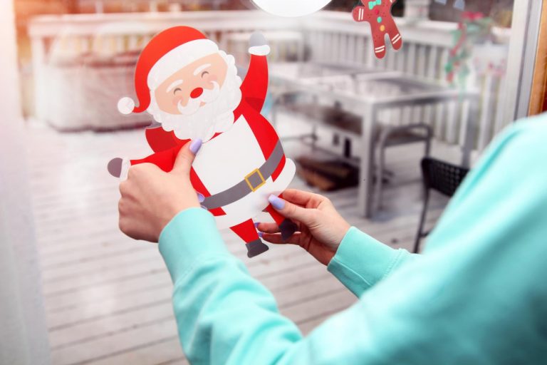 How to Store Window Clings