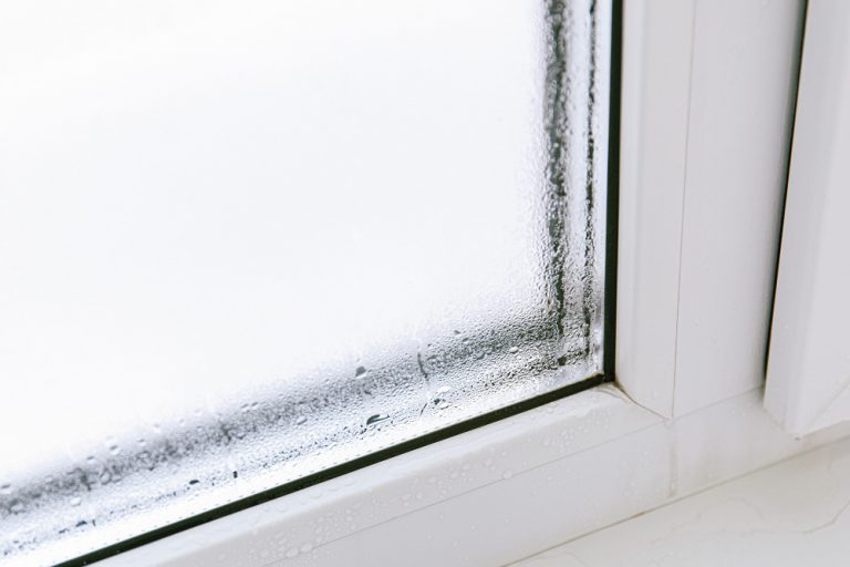 How to Remove Old Window Caulk Efficiently