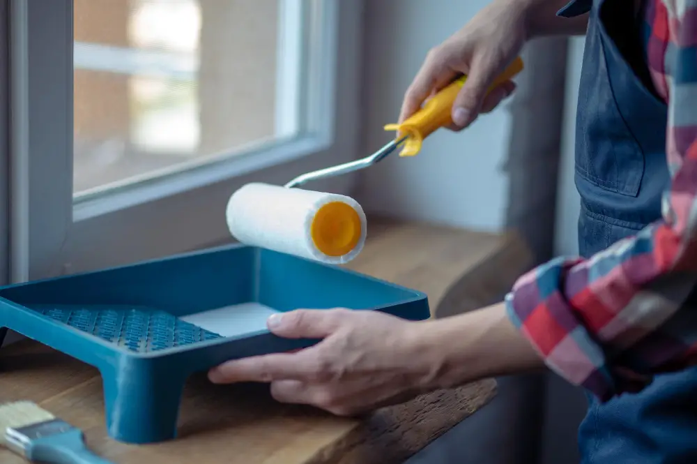 Window stool paint